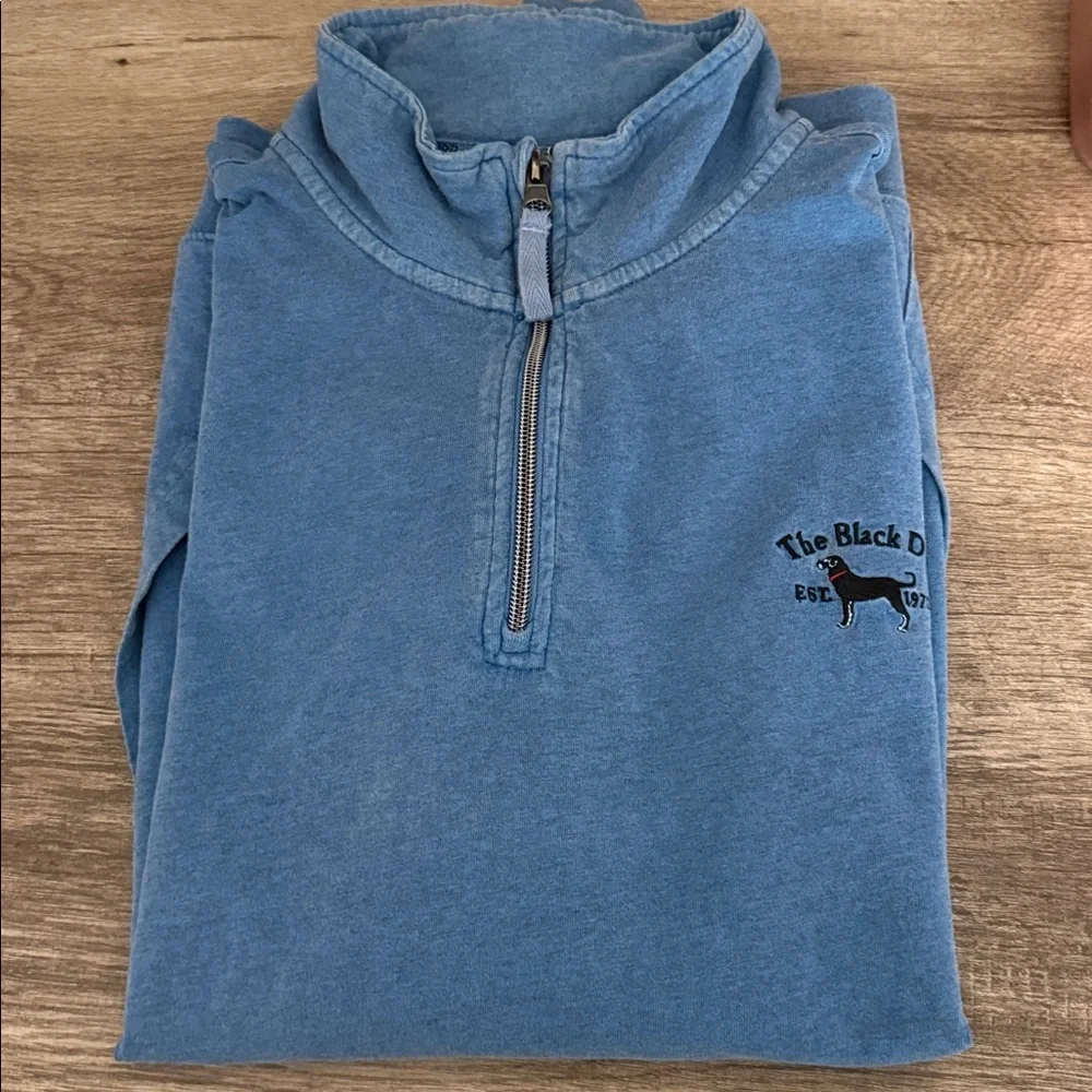The Black Dog Men's Quarter Zip Pullover